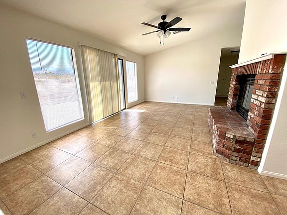 3rd image of 17116 E Avenue W4