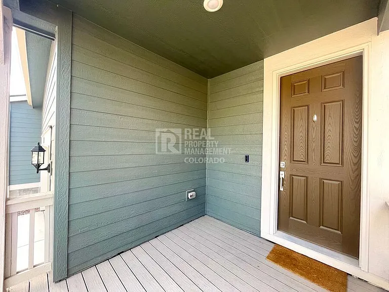 8975 Larose Ct — Photo 2