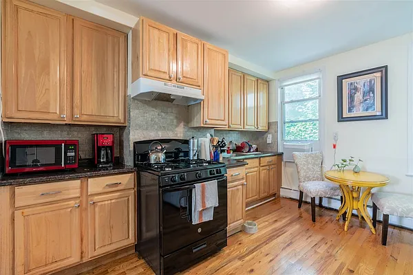 Sold by Nest Seekers New Jersey LLC | media 2