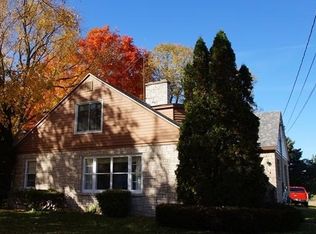 664 Hall St, Ripon, WI 54971