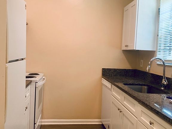 4th image of 7615 Indian Lakes Dr APT 3