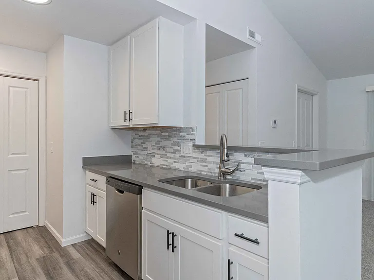Ivy Hills Living Spaces — Photo 91