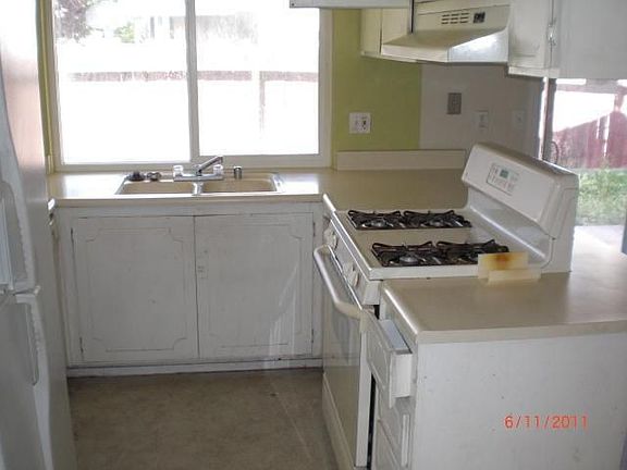 4th image of 5401 Parkville Ct