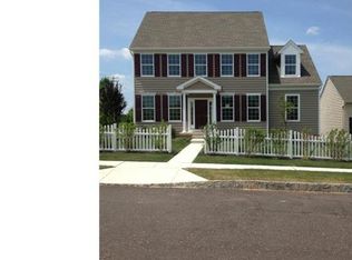 200 Kulp Dr, Perkasie, PA 18944