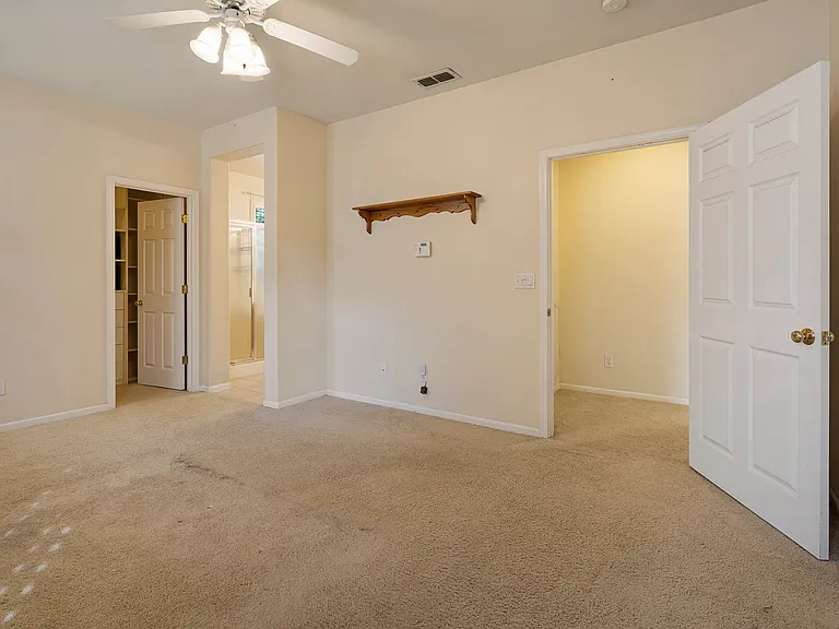2620 Maybrook Dr — Photo 12