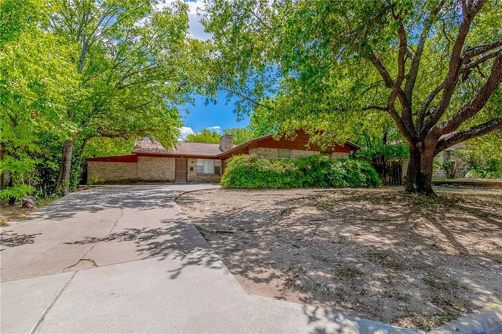 Building Photo - 8513 Dryfield Dr #B