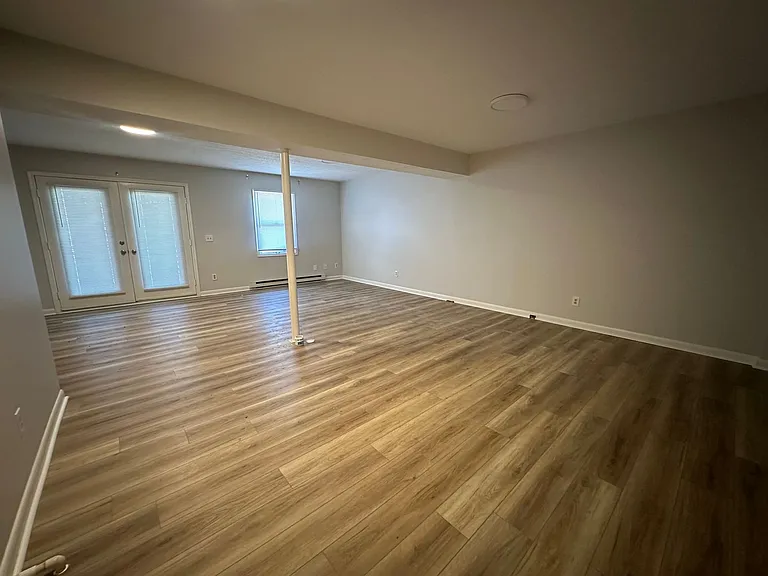 1047 Blue Ridge Dr — Photo 9