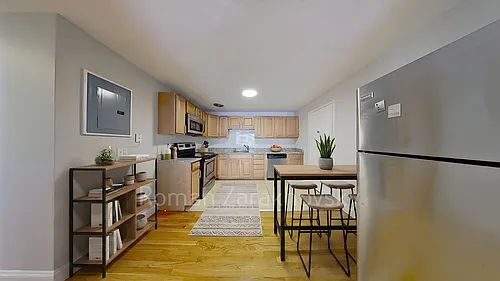 236 Babcock St #2 Photo 1