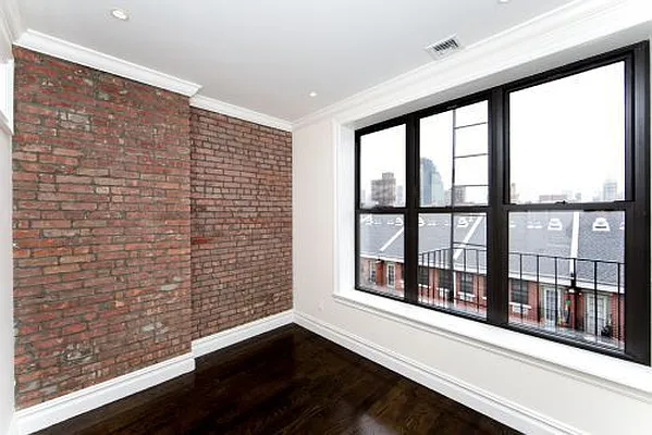 Rented by Voro New York | media 15