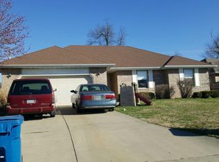 1205 W Belwood Ct, Nixa, MO 65714