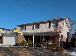 1319 N Ridge Ave, Arlington Heights, IL 60004