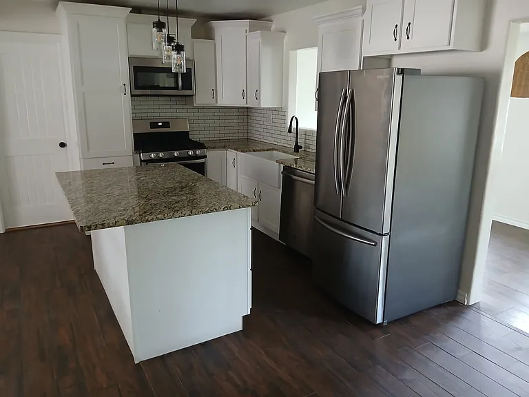 8414 Republic Dr — Photo 5