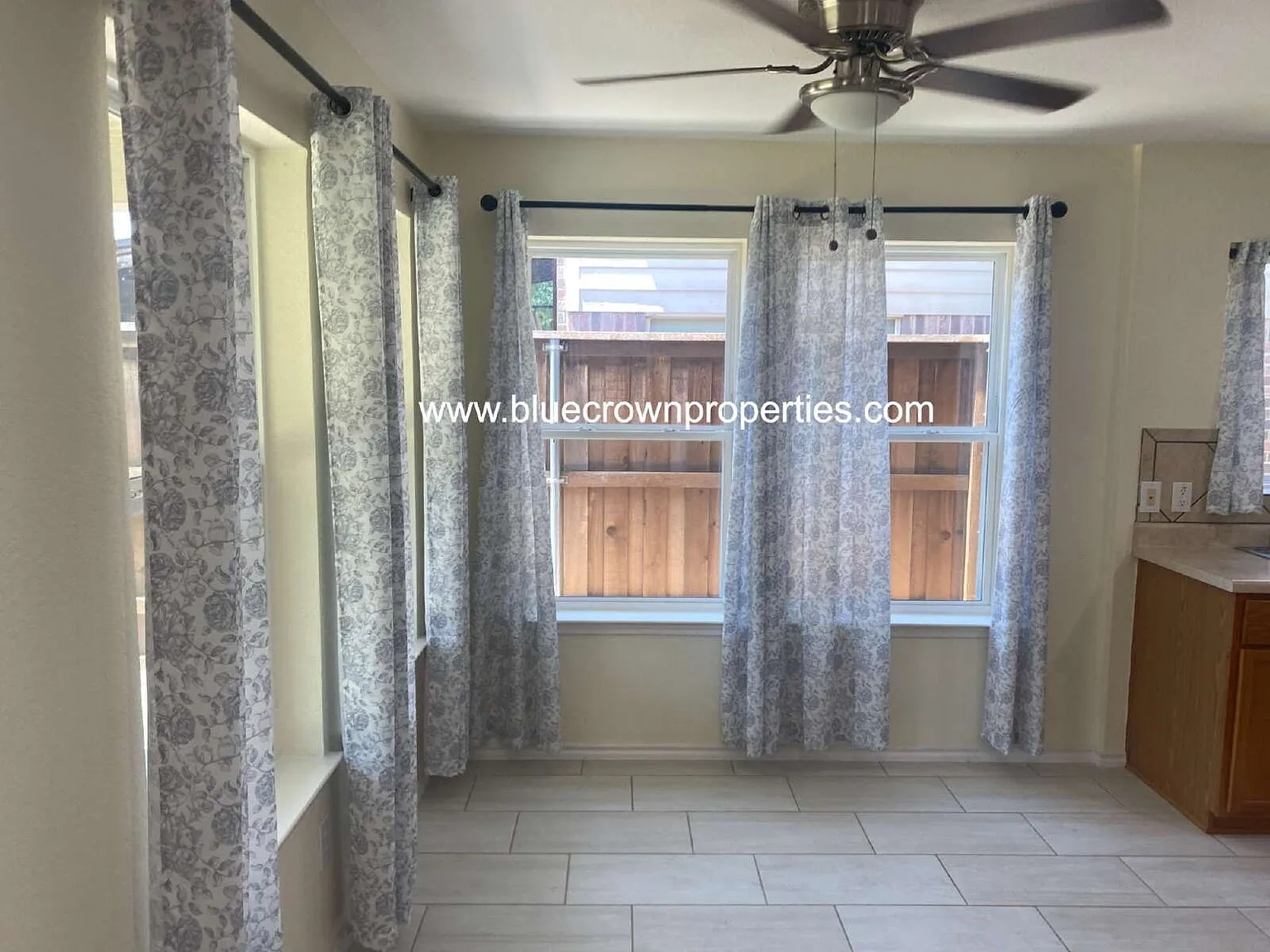 4 bed, 3.0 bath, 2680 sqft, $2,700 — Photo 4