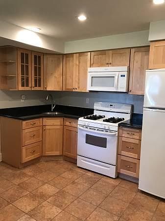 2nd image of 141 Pine St Fl Ground