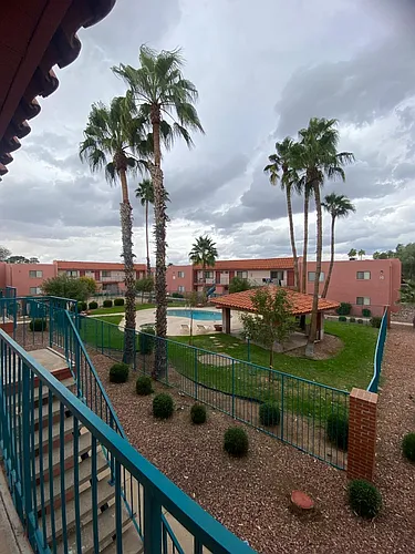 Valencia Gardens Photo 1