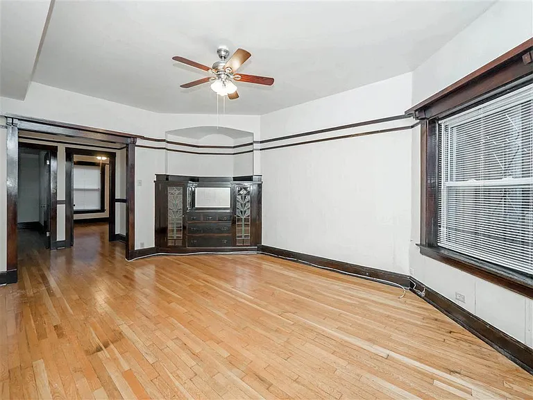 The Pelham — Photo 15