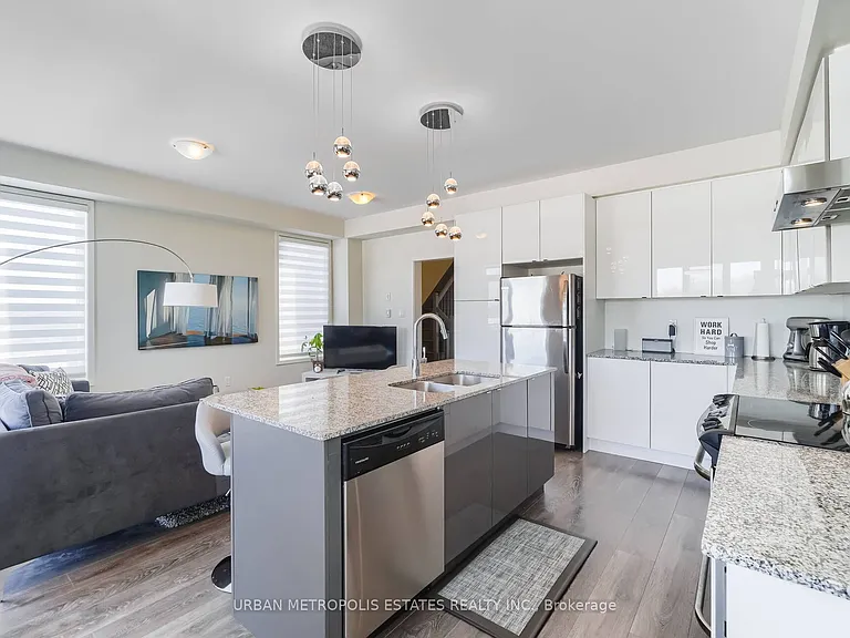 3199 Mintwood Cir — Photo 11