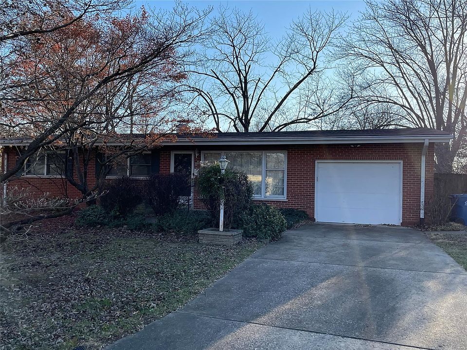 1st image of 69 Saint Edith Ct