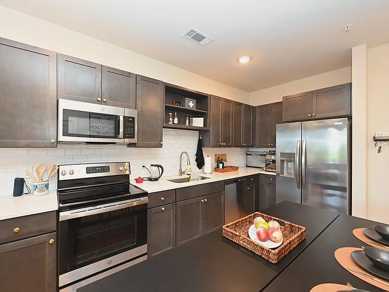 2900 Edwin Way #202 — Photo 21