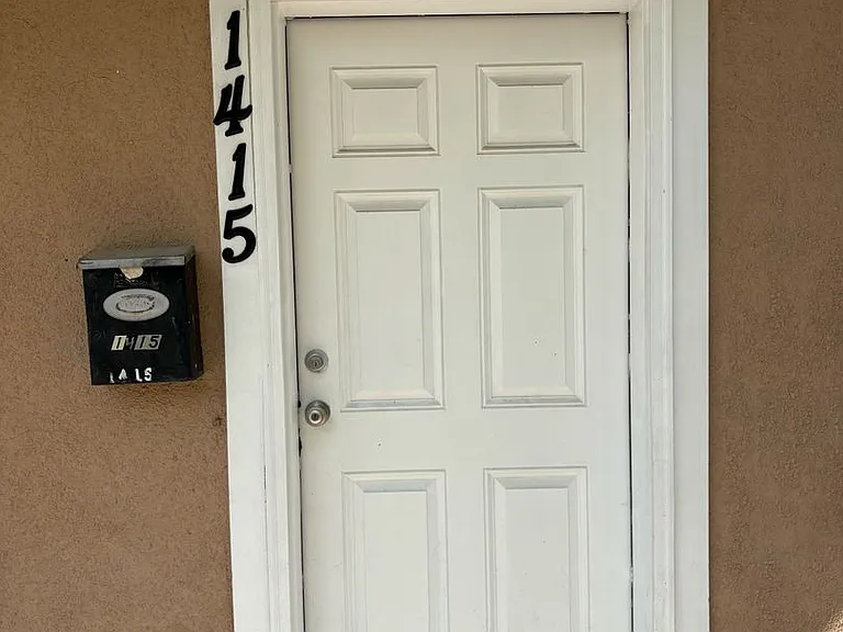 1415 Clinton St #1415 — Photo 12