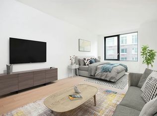 21 W End Ave APT 2417, New York, NY 10023