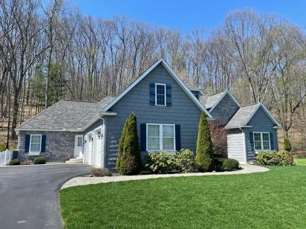 23 Pine Grove Blvd, Russell, PA 16345