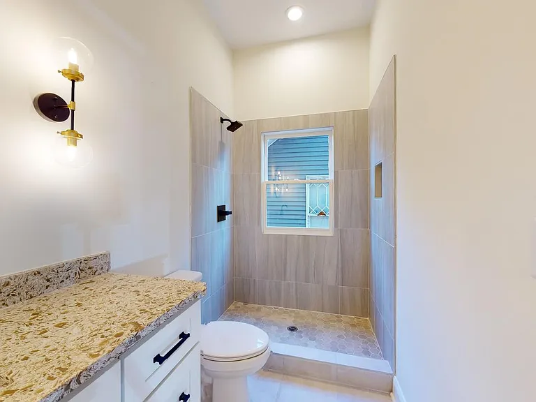 1321 Oak St SW — Photo 21