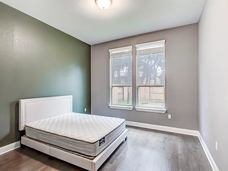 10115 Ida Grove Ln — Photo 38