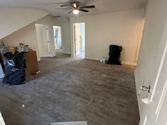 4th image of 3214 Peronne Ave