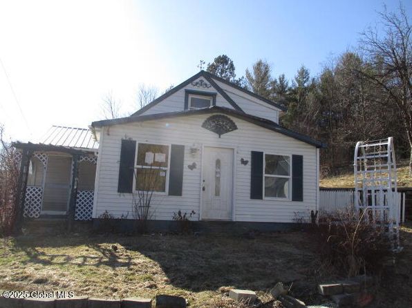 3712 Route 3, Saranac, NY 12981