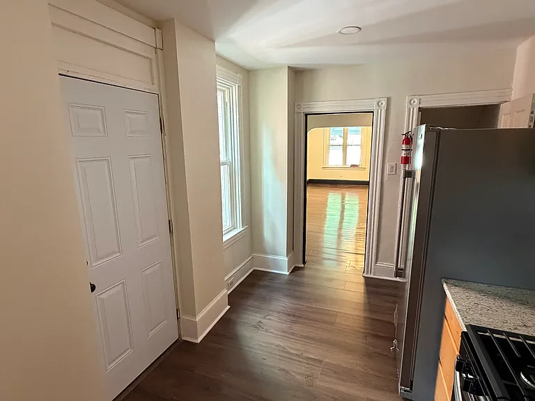 416 Beaver St — Photo 13