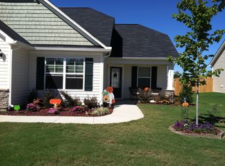 241 Breezemont Dr, Fuquay Varina, NC 27526