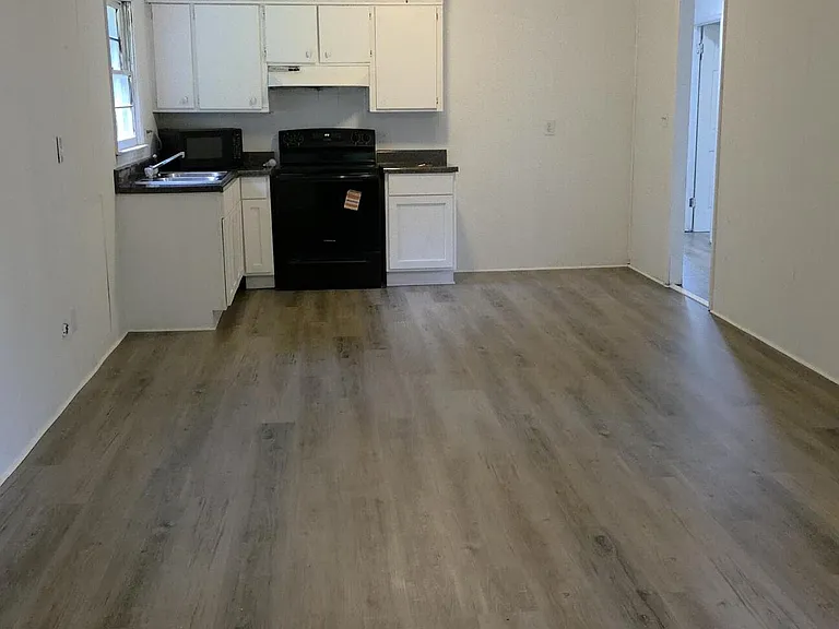 118 Peach St — Photo 3