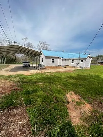 107 Garver St — Photo 2