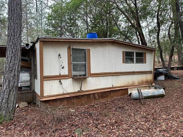 460 Red Mountain Dr, Grants Pass, OR 97526