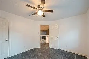 2122 Courtshire Ln — Photo 24