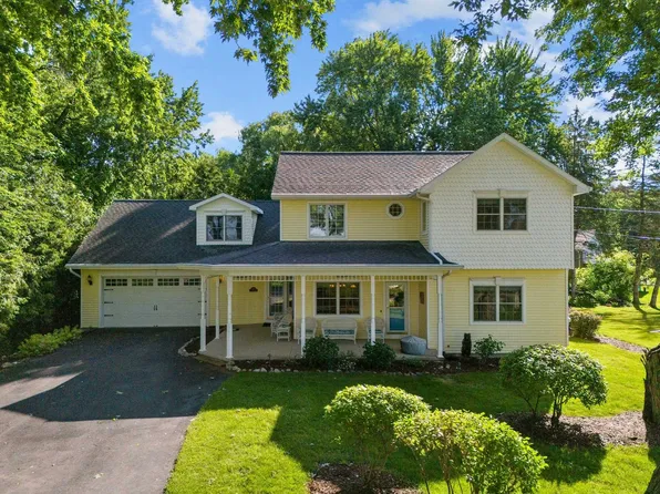 202 Doty St, Fremont, WI 54940