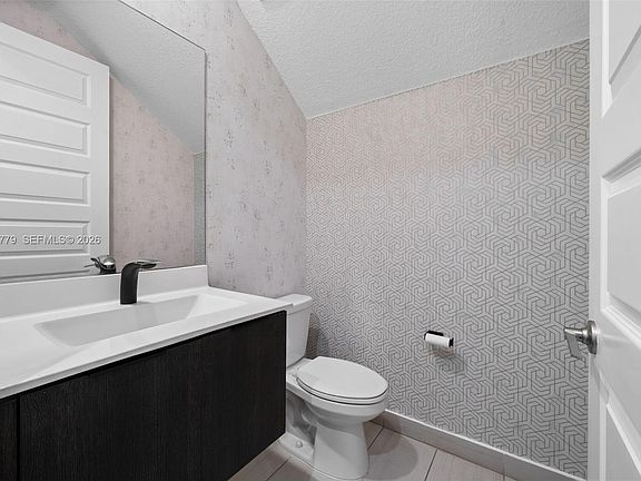 3rd image of 8106 NW 105th Ct