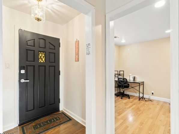 469 Lake St, Newark City, NJ 07104