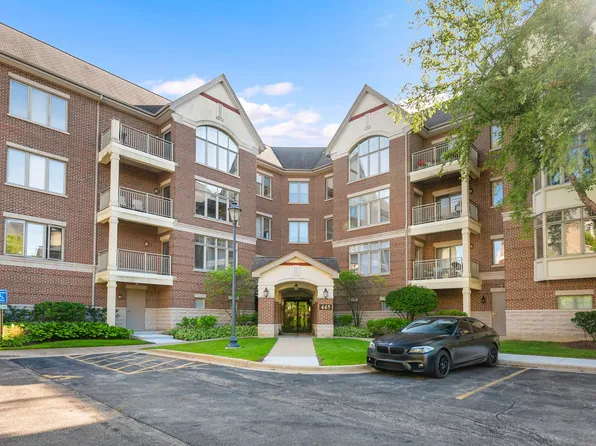 445 Village Grn Unit 406, Lincolnshire, IL 60069