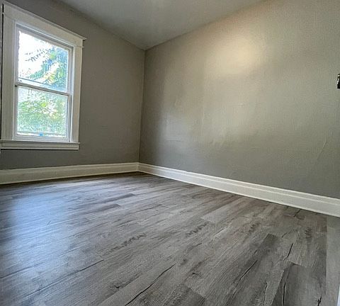 3rd image of 94 Santee St
