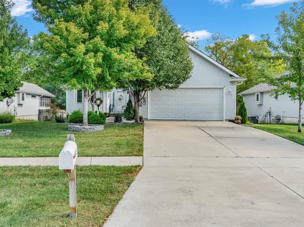4036 SW Lincolnshire Rd, Topeka, KS 66610