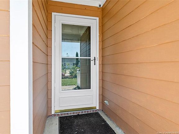 4th image of 121 Davenport Dr