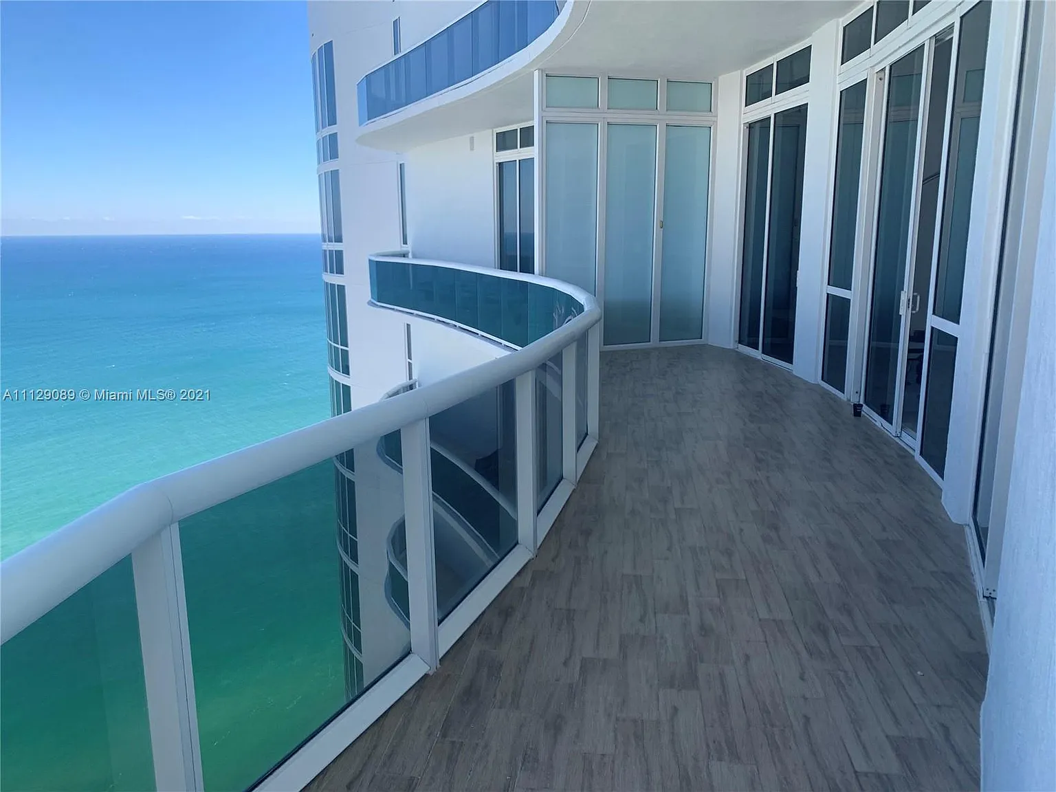 Tdr Tower Iii Condo — Photo 3