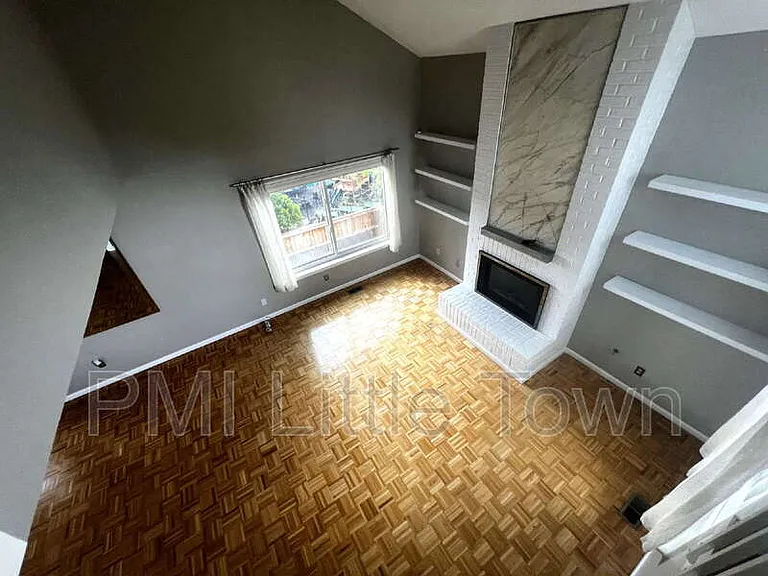 10772 W Berry Ave — Photo 7