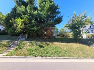 309 & 313 Academy St, Elroy, WI 53929