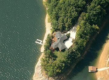 2nd image of 725 Riveredge Ln