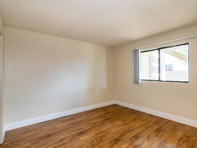Date Palm Apartments — Photo 27