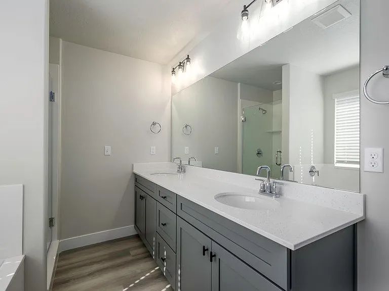 12372 Eovaldi Ave — Photo 8