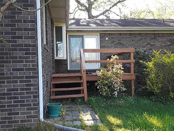 4th image of 153 Dogwood Dr